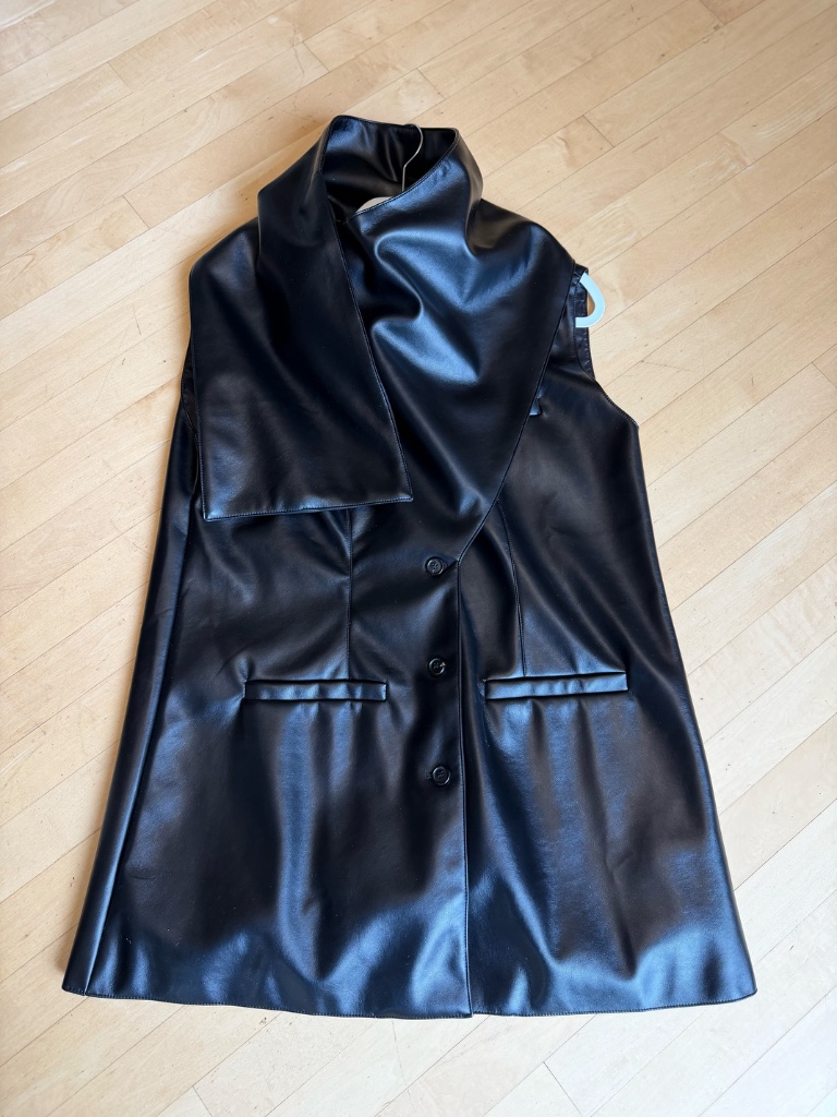 Pixie Market Black Vegan Vest, L, Gp1588 — image 3 of 8